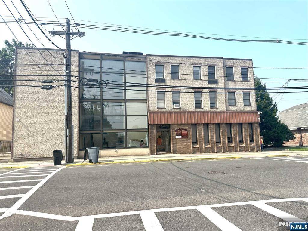 Lyndhurst, NJ 07071,464-470 Valley Brook AVE