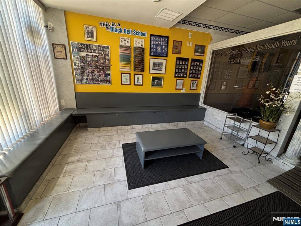 Cliffside Park, NJ 07010,266 Palisade AVE