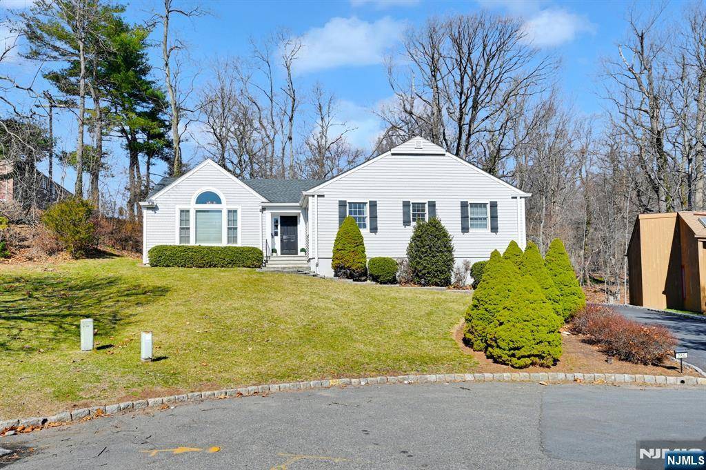 Millburn, NJ 07078,285 Taylor RD