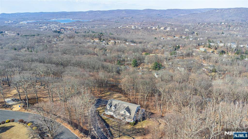 Ringwood, NJ 07456,101 Coventry WAY