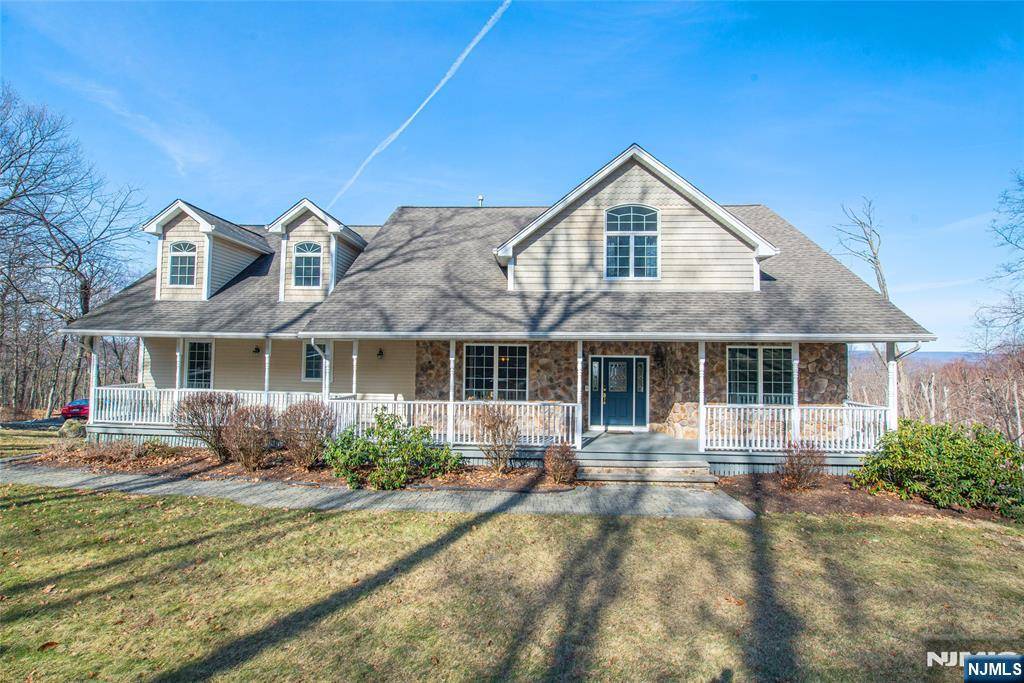 Ringwood, NJ 07456,101 Coventry WAY