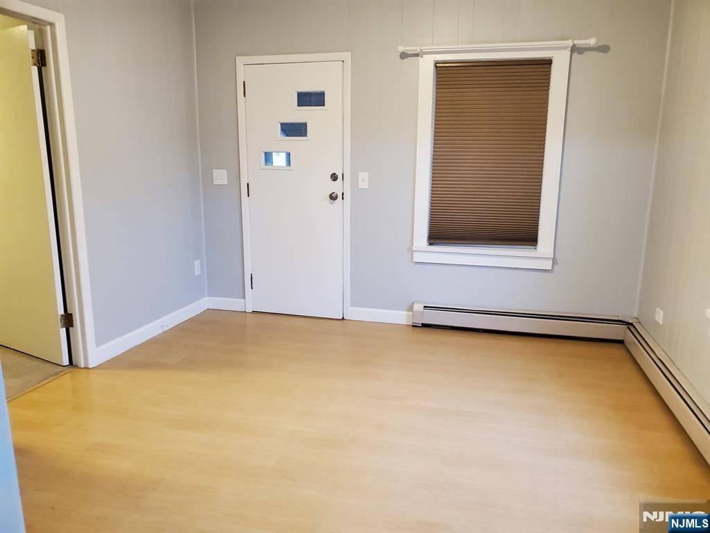 Franklin, NJ 07416,51 Butler ST