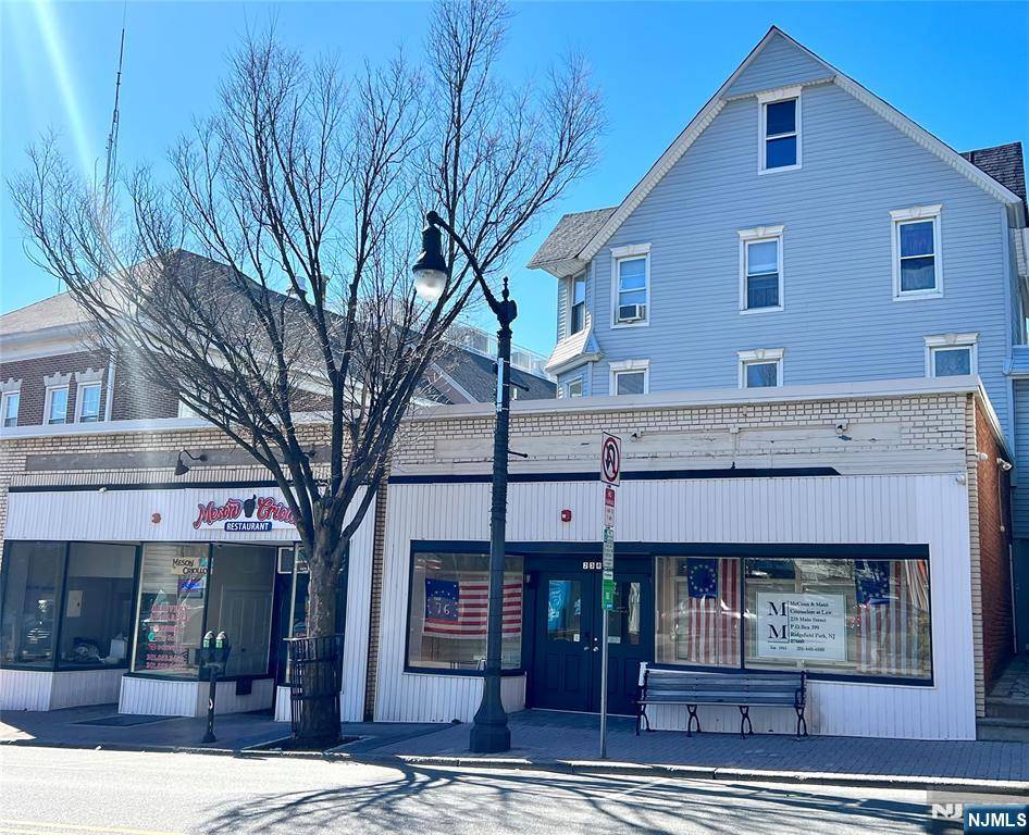 Ridgefield Park, NJ 07660,236-238 Main ST