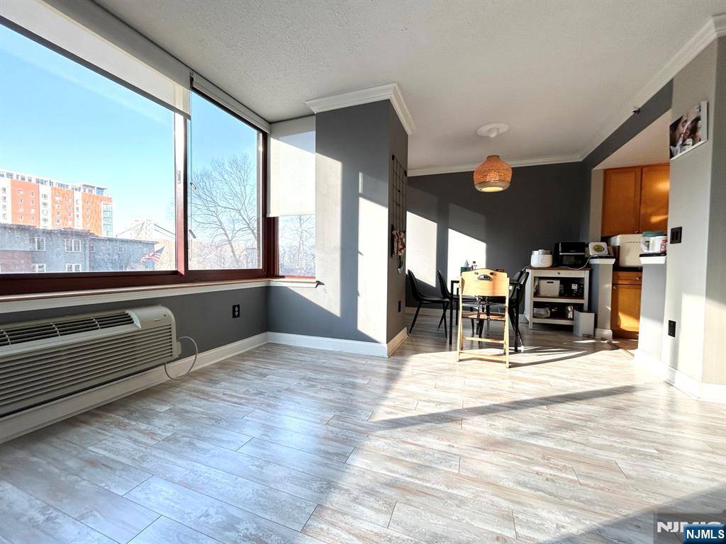 Fort Lee, NJ 07024,100 Old Palisade RD #1411