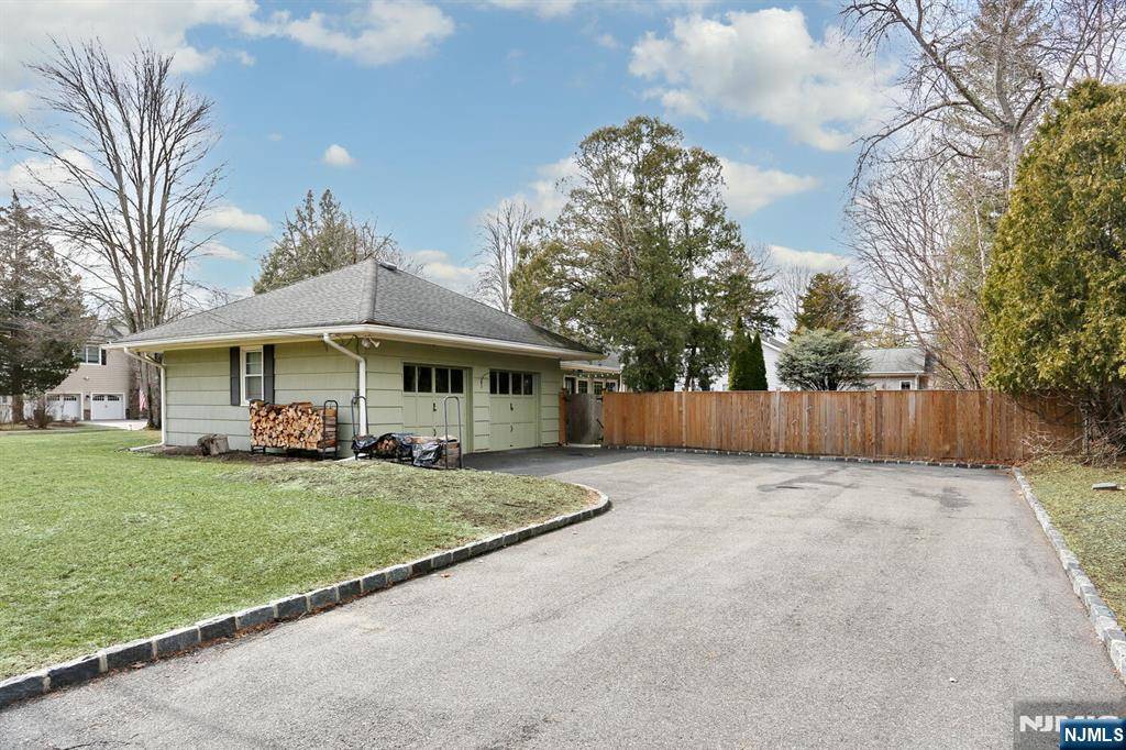 River Vale, NJ 07675,570 Cleveland AVE
