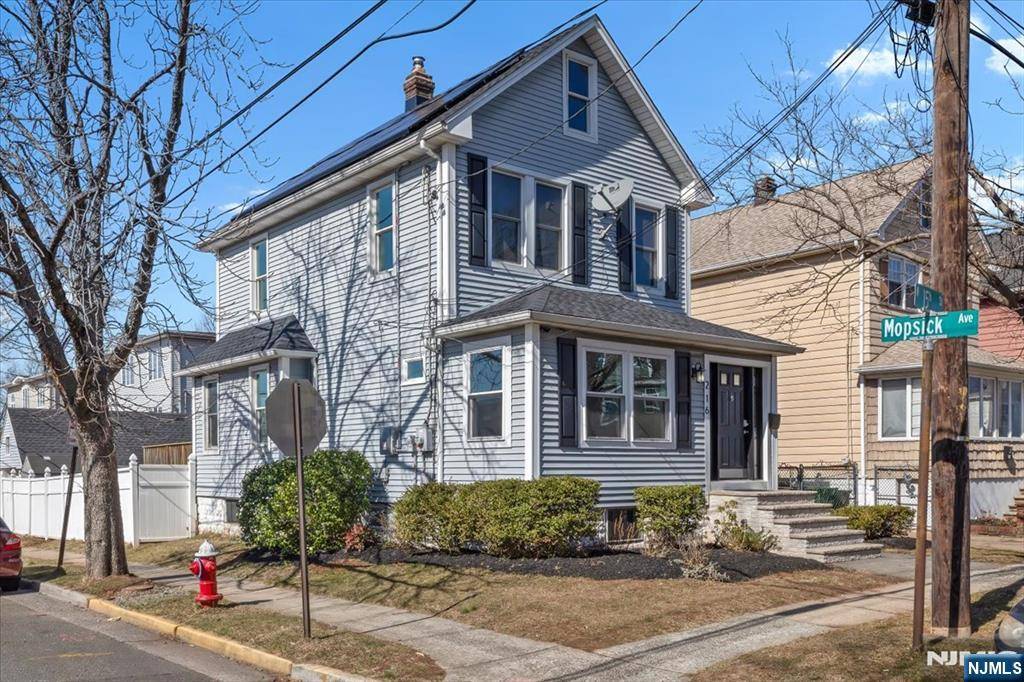 Linden, NJ 07036,216 W 15th ST