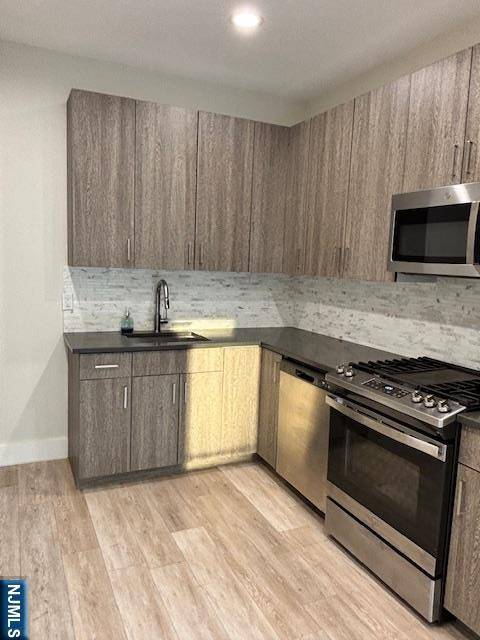 Passaic, NJ 07055,170 Myrtle #6