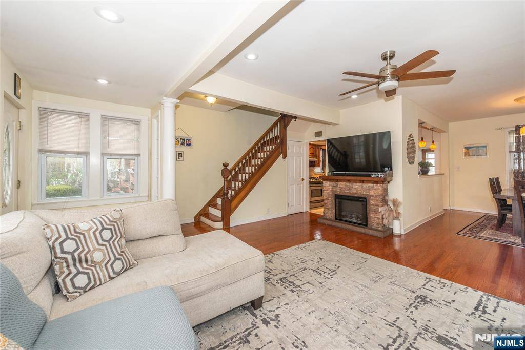 Wood Ridge, NJ 07075,130 Jefferson ST
