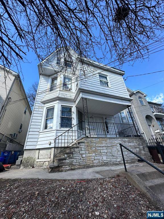 Newark, NJ 07108,133 Seymour AVE #3