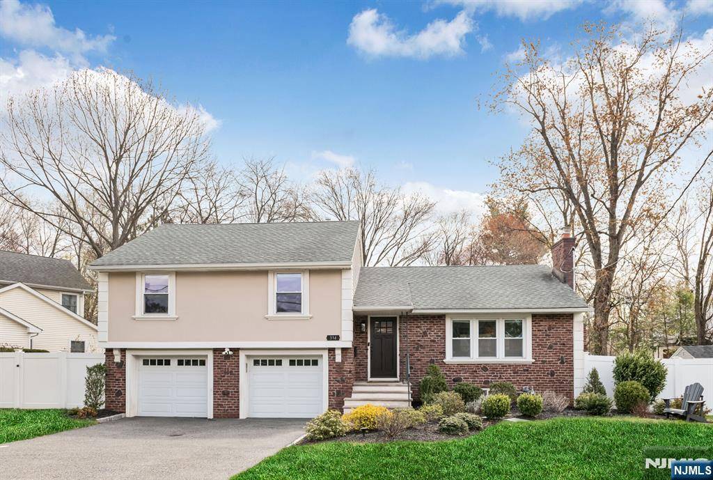 River Edge, NJ 07661,334 Oak AVE