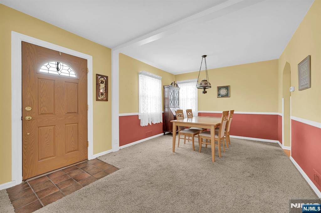 Fair Lawn, NJ 07410,39-46 Sunderland DR