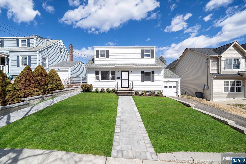 Clifton, NJ 07013,72 Emerson ST