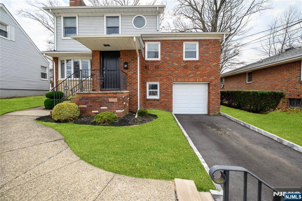 Passaic, NJ 07055,487 Brook AVE