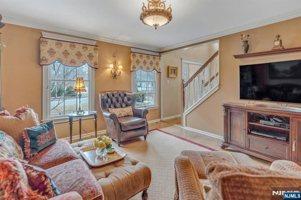 Oakland, NJ 07436,23 Butternut CT