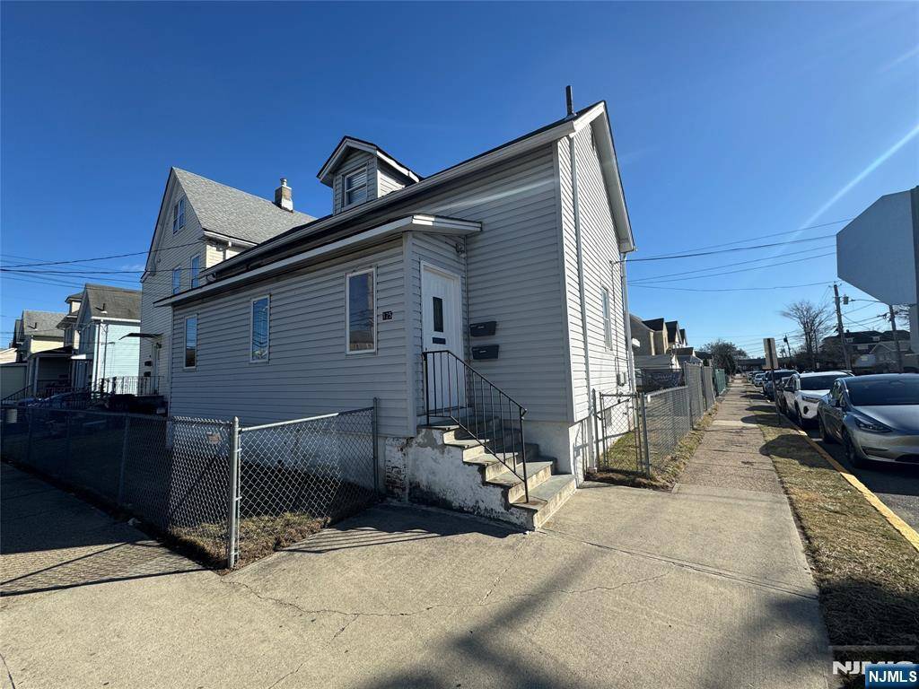 Hackensack, NJ 07601,125 Kansas ST