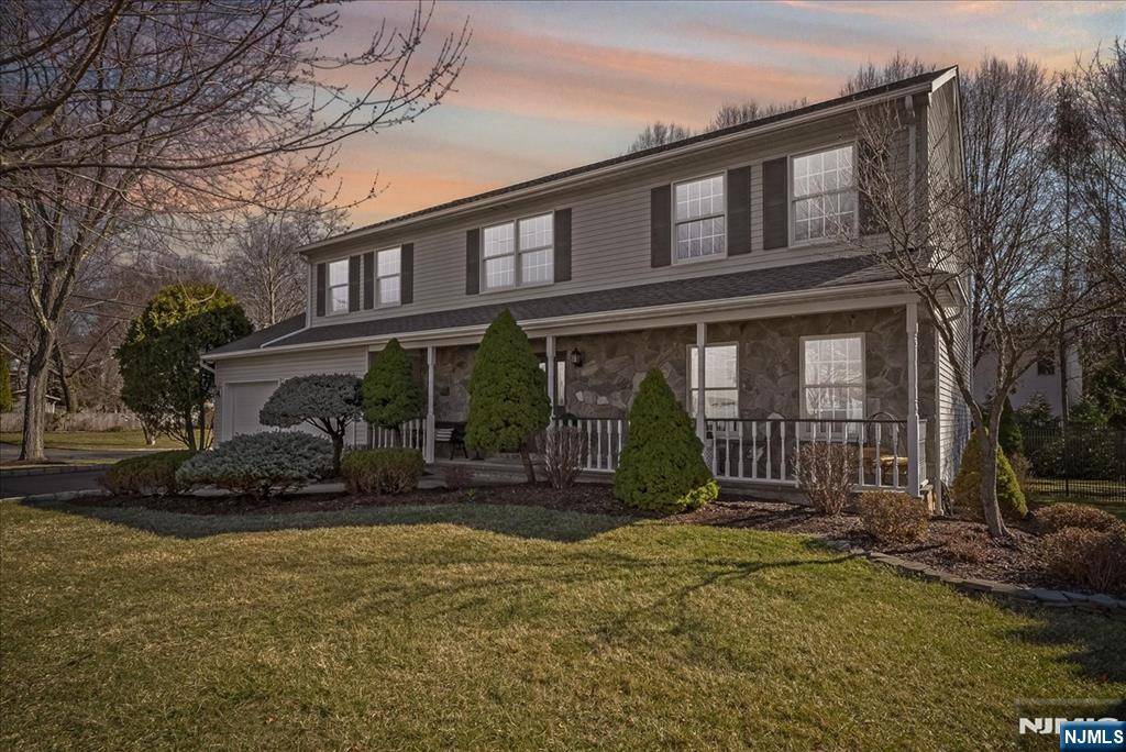 Hillsdale, NJ 07642,332 Evergreen ST