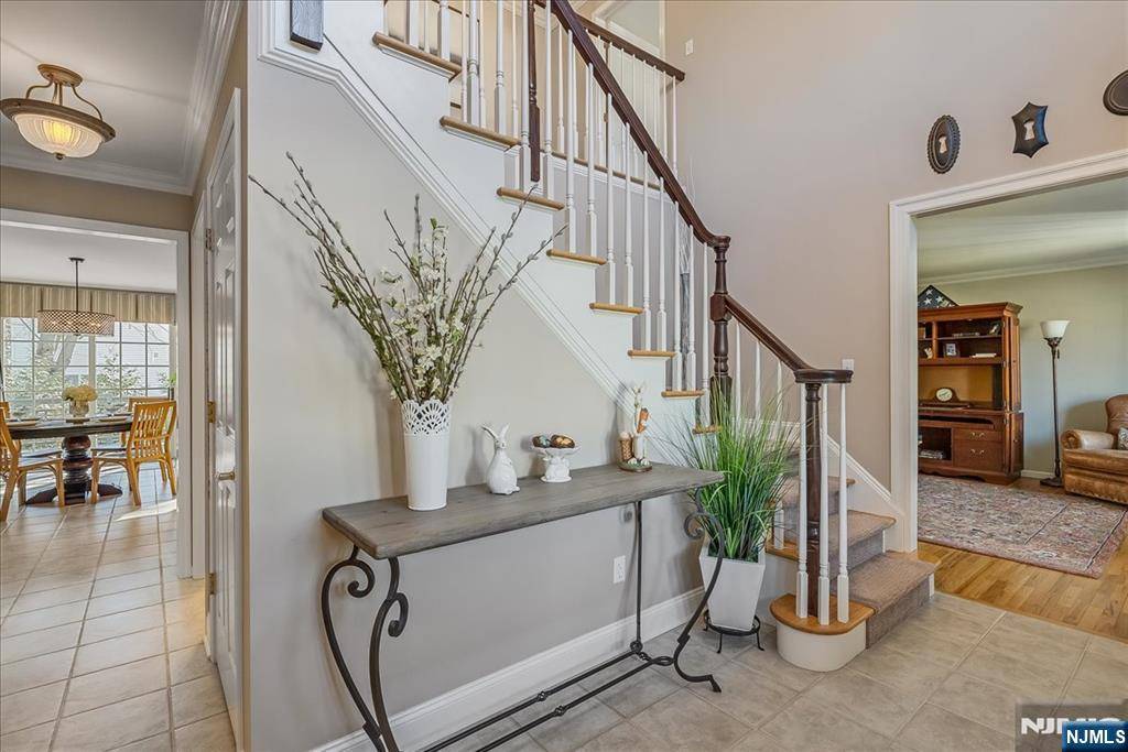 Hillsdale, NJ 07642,332 Evergreen ST
