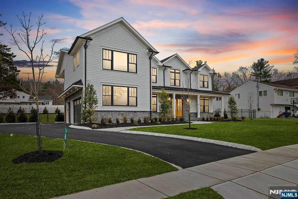 Closter, NJ 07624,37 Sherman AVE