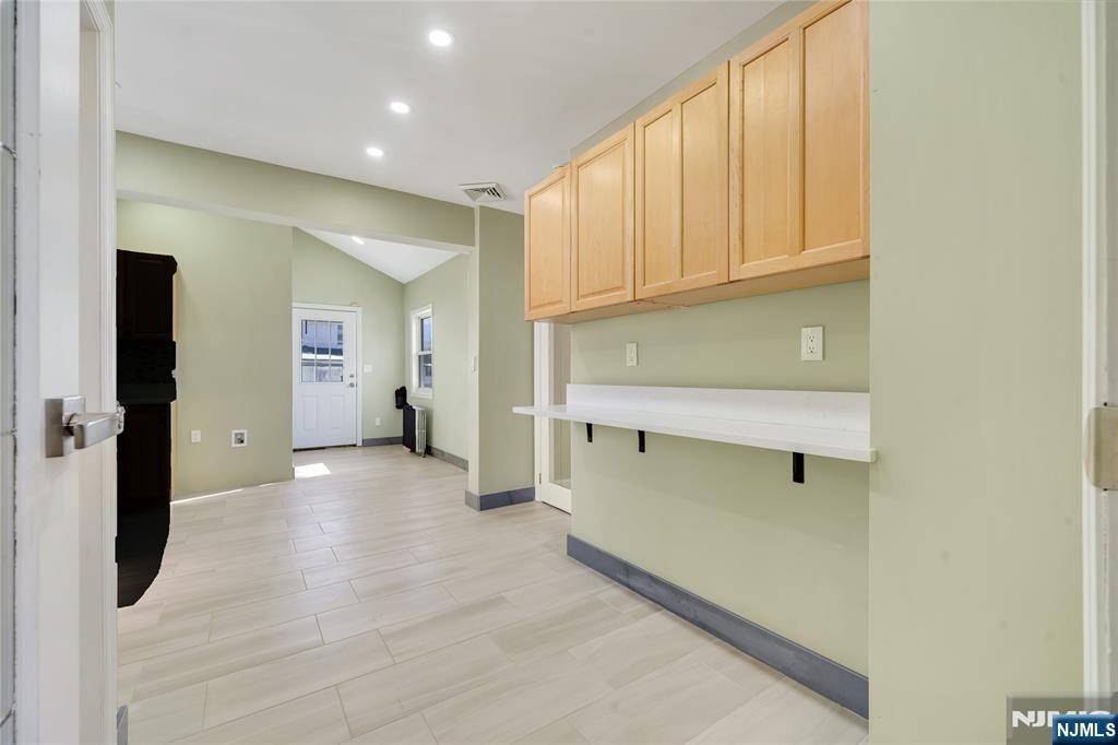 Teaneck, NJ 07666,1153 Margaret ST