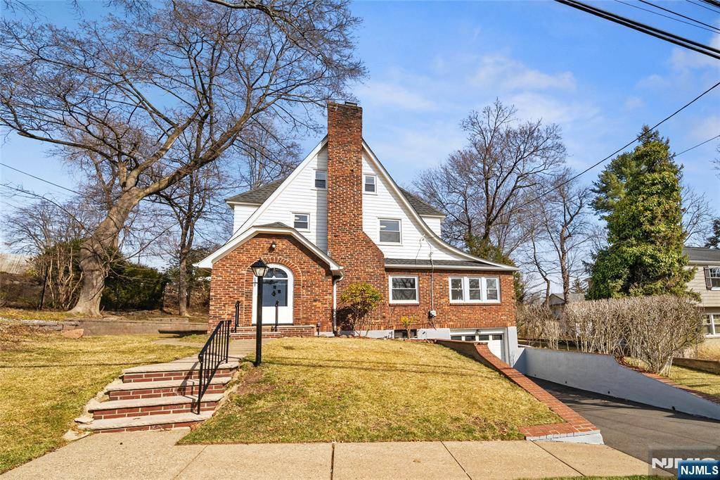 Tenafly, NJ 07670,139 Sussex RD