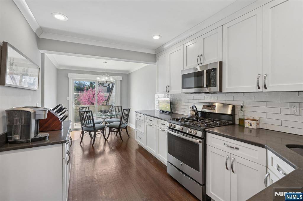 West Orange, NJ 07052,8 Davey DR #48