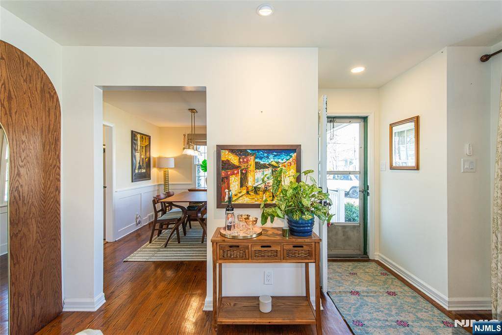 New Providence, NJ 07974,77 Magnolia DR