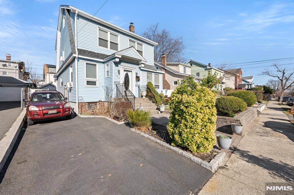 Newark, NJ 07112,151-153 Vassar AVE