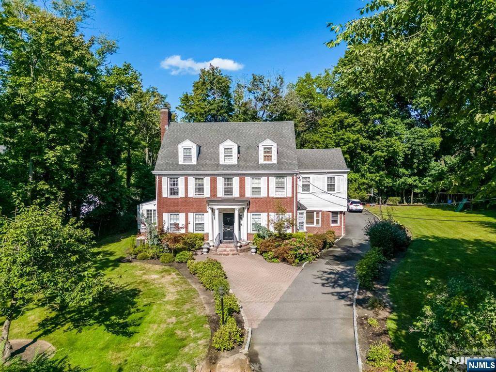 Englewood, NJ 07631,288 Broad