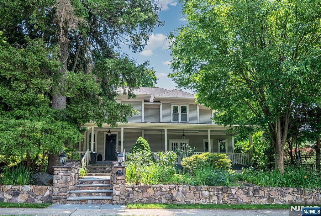Closter, NJ 07624,35 Jane ST