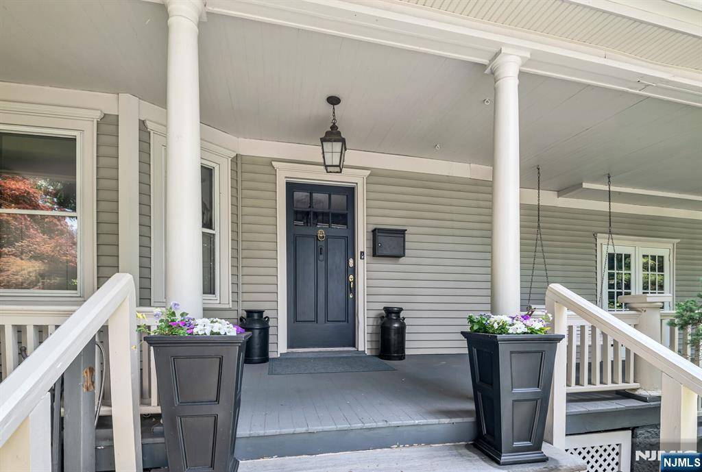 Closter, NJ 07624,35 Jane ST