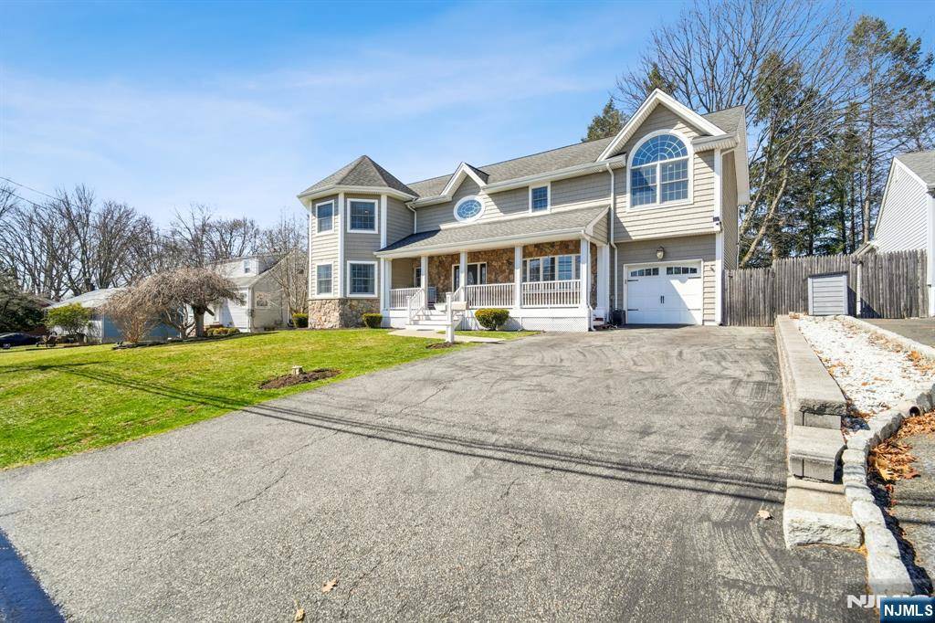 Northvale, NJ 07647,416 West AVE