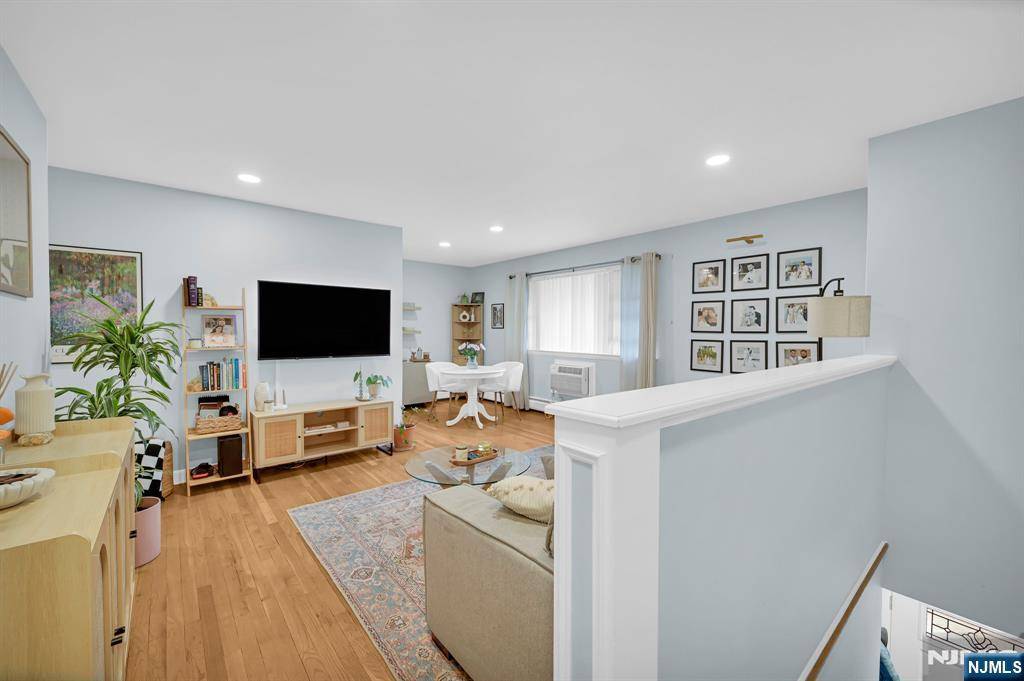 Ramsey, NJ 07446,5303 Christopher ST