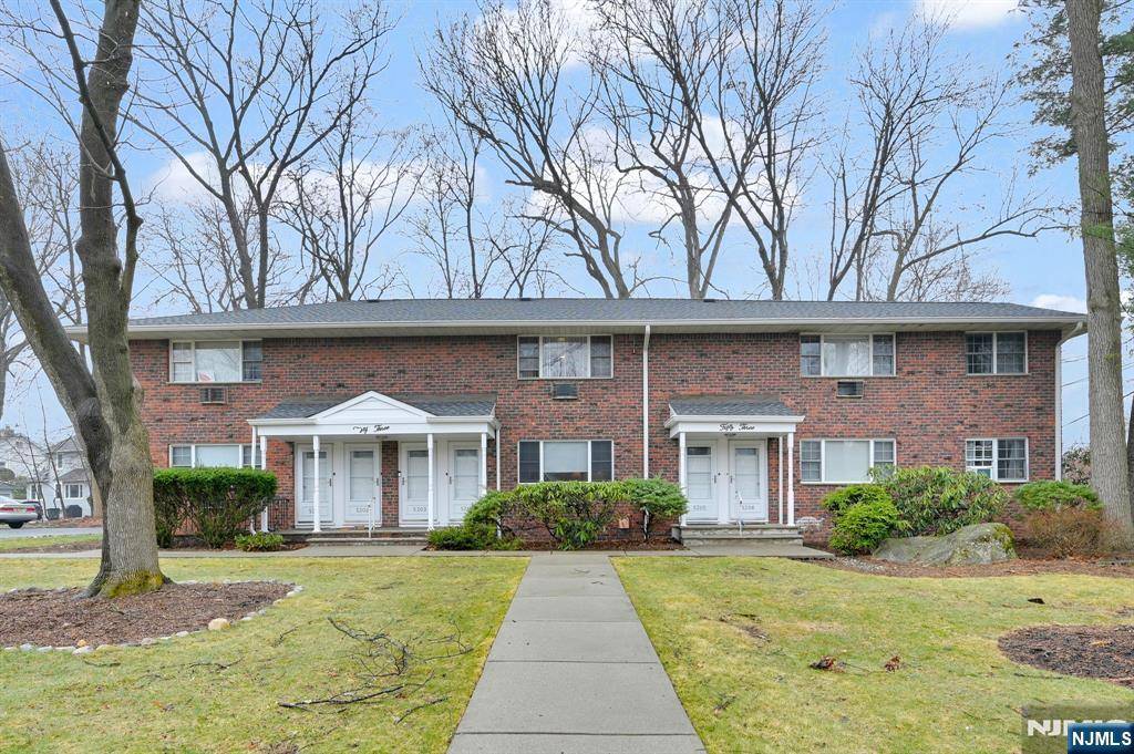 Ramsey, NJ 07446,5303 Christopher ST