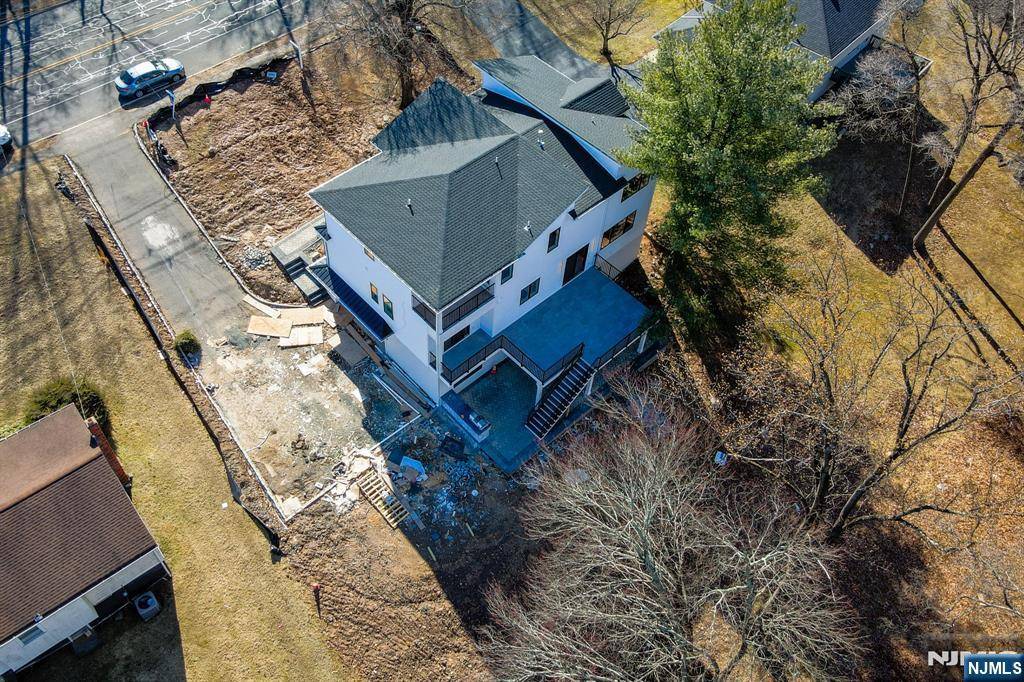 Livingston, NJ 07039,26 Shrewsbury DR