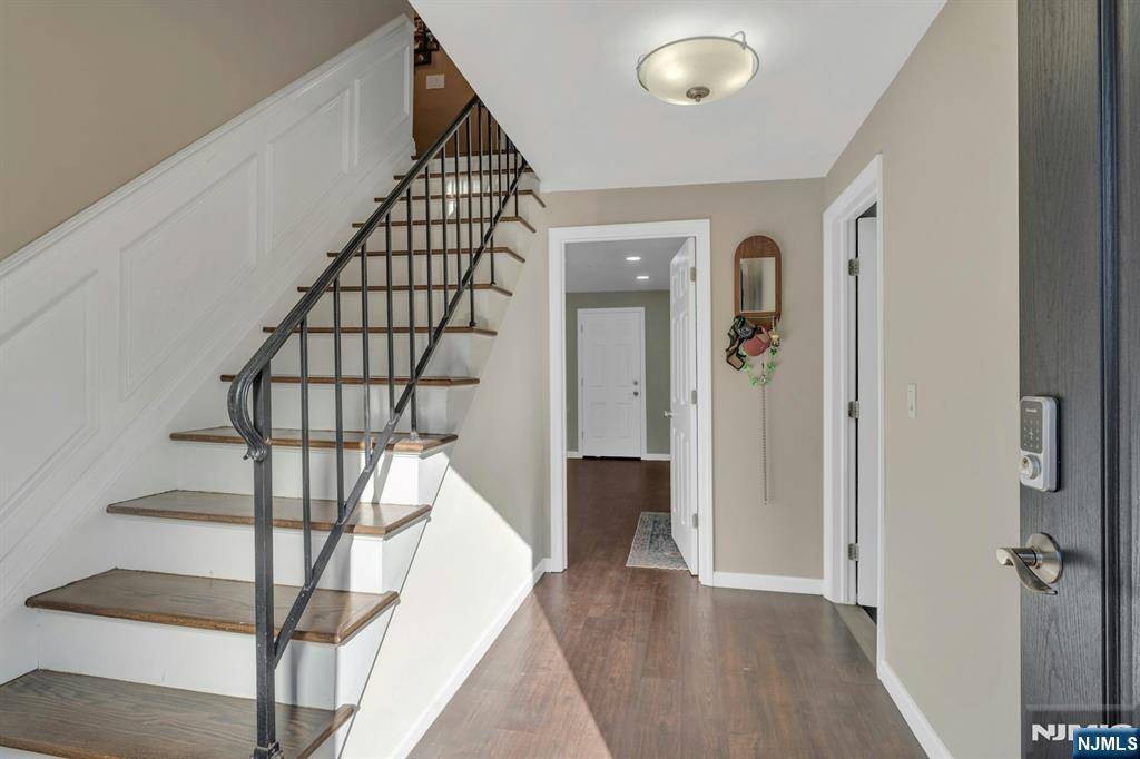 New Milford, NJ 07646,147 Pine AVE