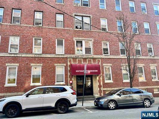 North Bergen, NJ 07093,7812 Hudson AVE #C4