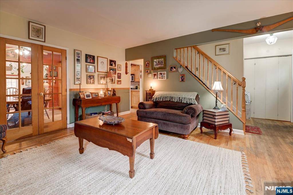 Norwood, NJ 07648,316 Tappan RD