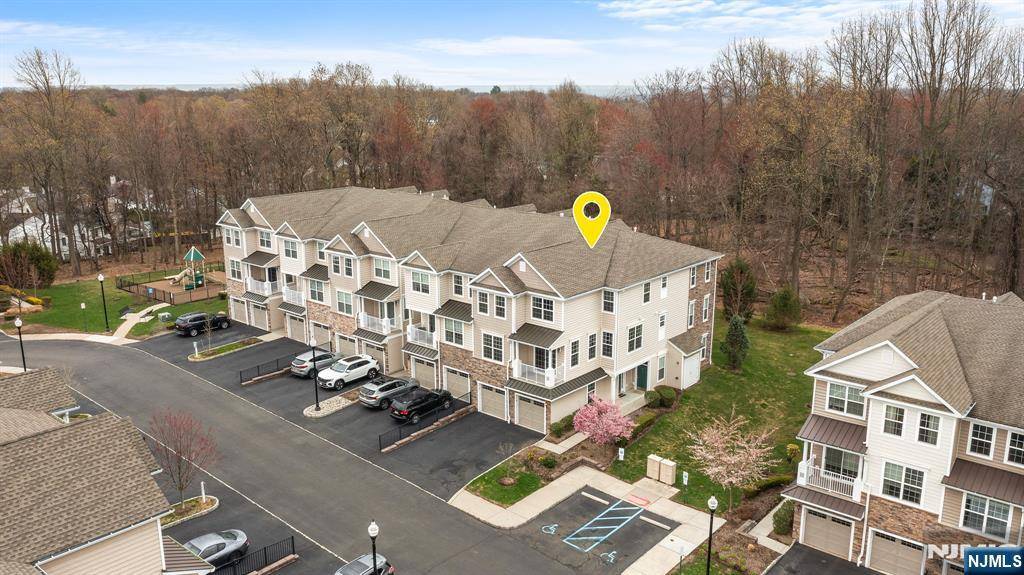 Montvale, NJ 07645,44 Autumn WAY