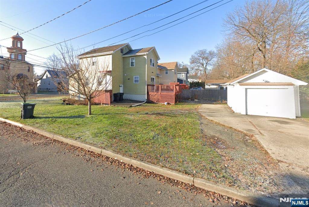 Bergenfield, NJ 07621,53 Johnson AVE