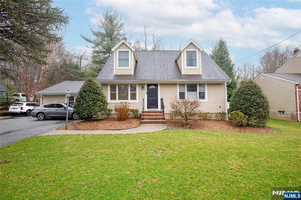 Oakland, NJ 07436,662 Ramapo Valley RD