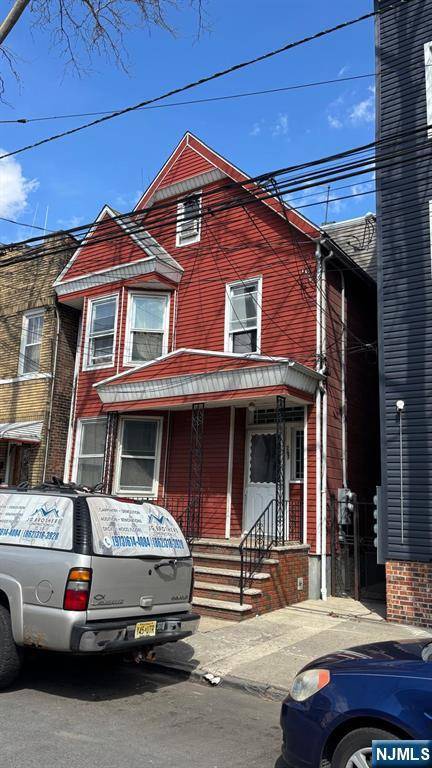 Newark, NJ 07105,267 New York AVE