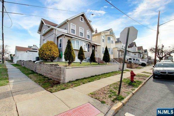 Kearny, NJ 07032,1 Pine ST