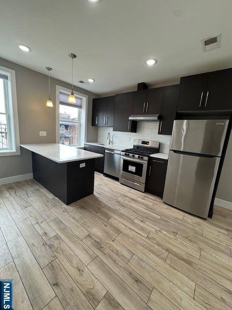 Newark, NJ 07105,46 Jefferson ST #8