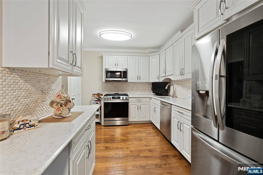 Clifton, NJ 07012,57 Chelsea RD