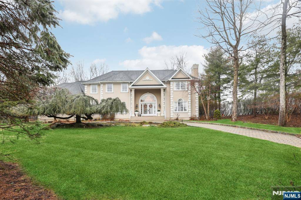 Franklin Lakes, NJ 07417,507 Dara LN