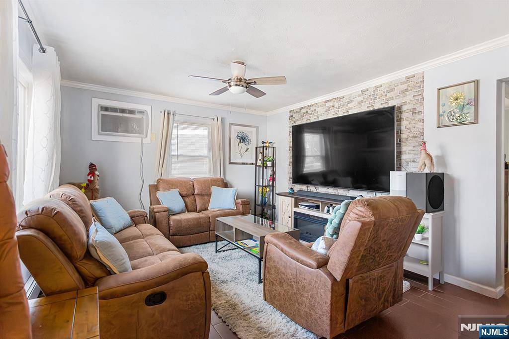 Pequannock Township, NJ 07444,26 Voorhis PL