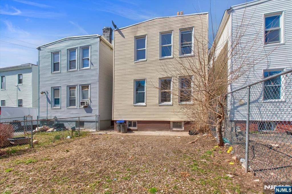 Newark, NJ 07106,144 Columbia AVE