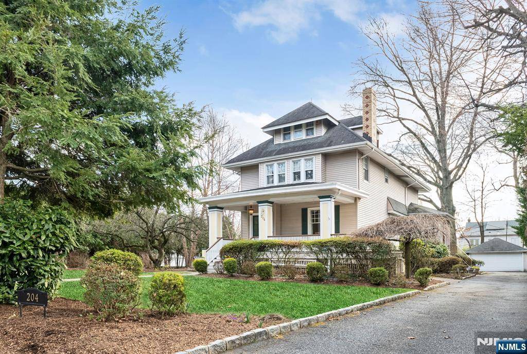 Leonia, NJ 07605,204 Park AVE