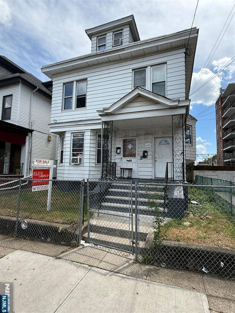Paterson, NJ 07504,494-496 Park AVE