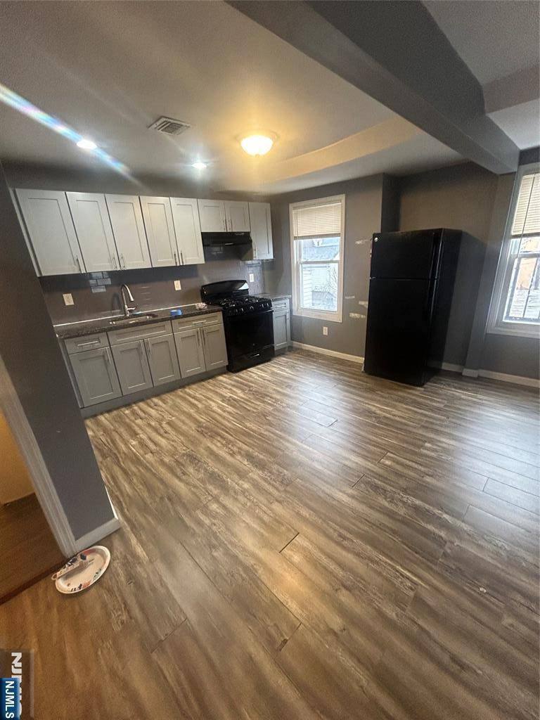 Newark, NJ 07104,782 Summer AVE #780